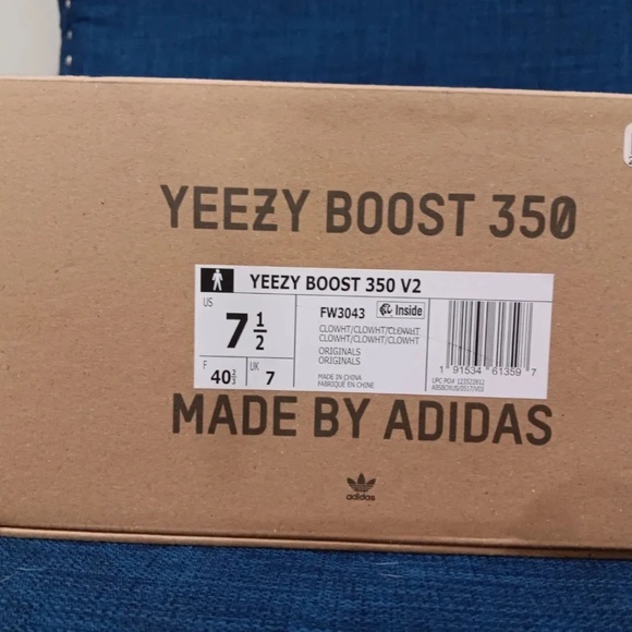 Adidas Yeezy Boost 350 v2 Cloud White (non-reflective) - Picture 3 of 4